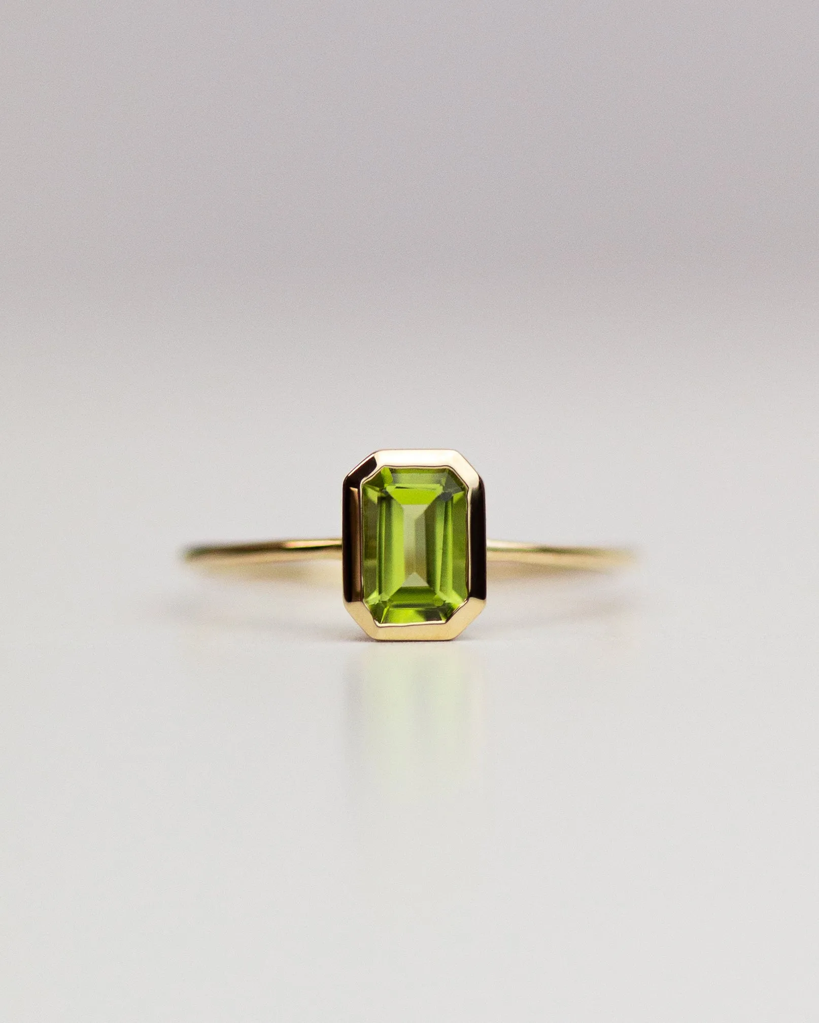 14k gold peridot august birthstone ring