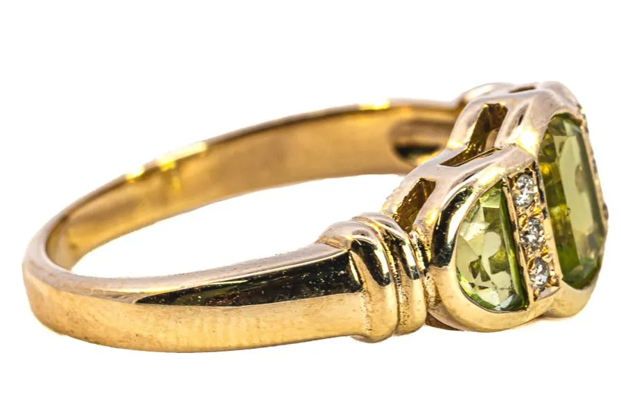 9ct Yellow Gold Peridot and Diamond Ring