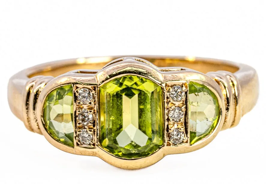 9ct Yellow Gold Peridot and Diamond Ring