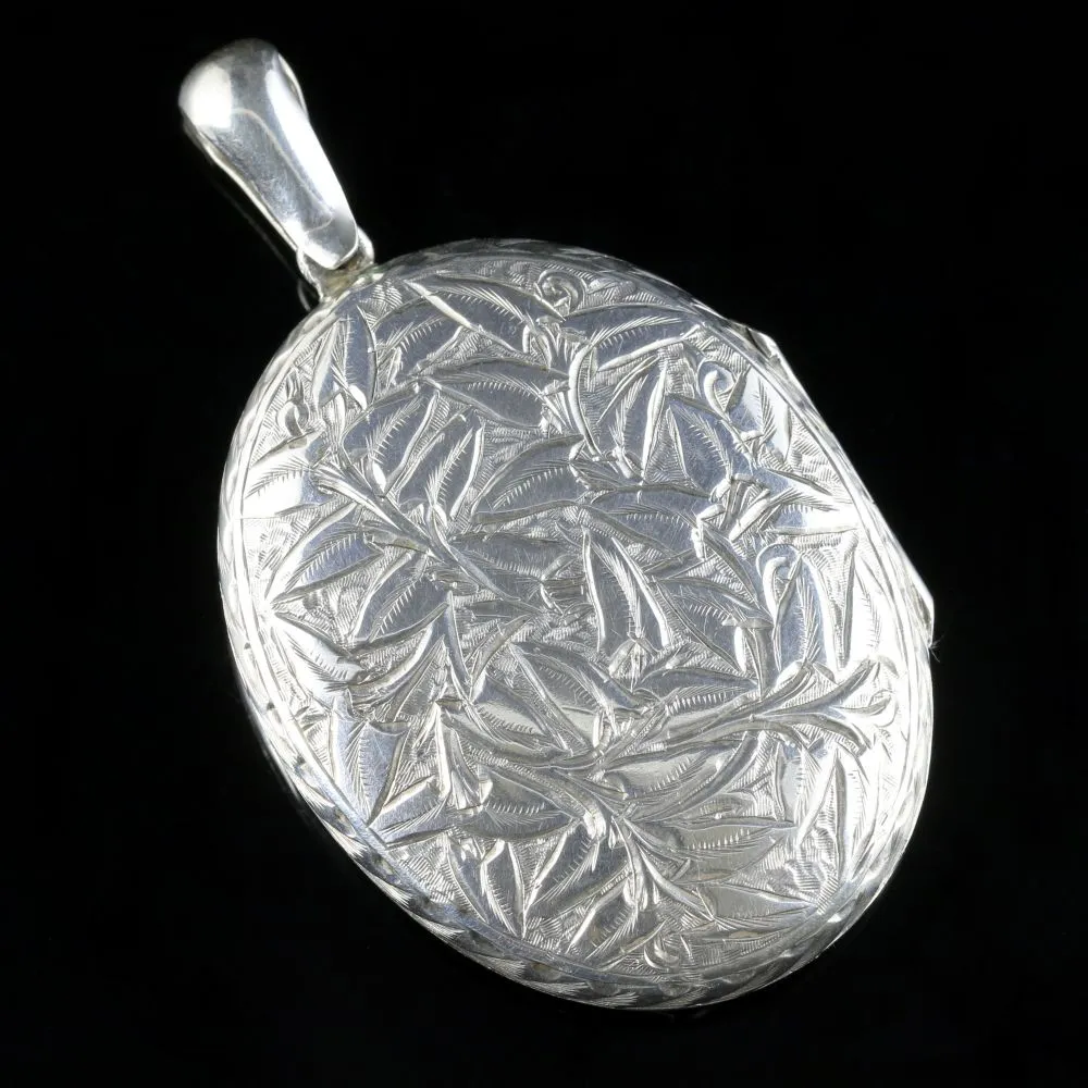 Antique Victorian Silver Ivy Locket Circa 1900