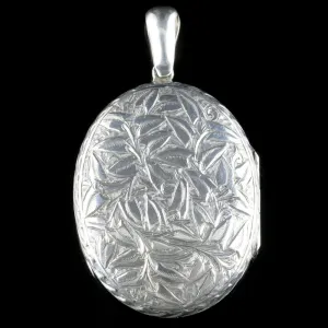 Antique Victorian Silver Ivy Locket Circa 1900