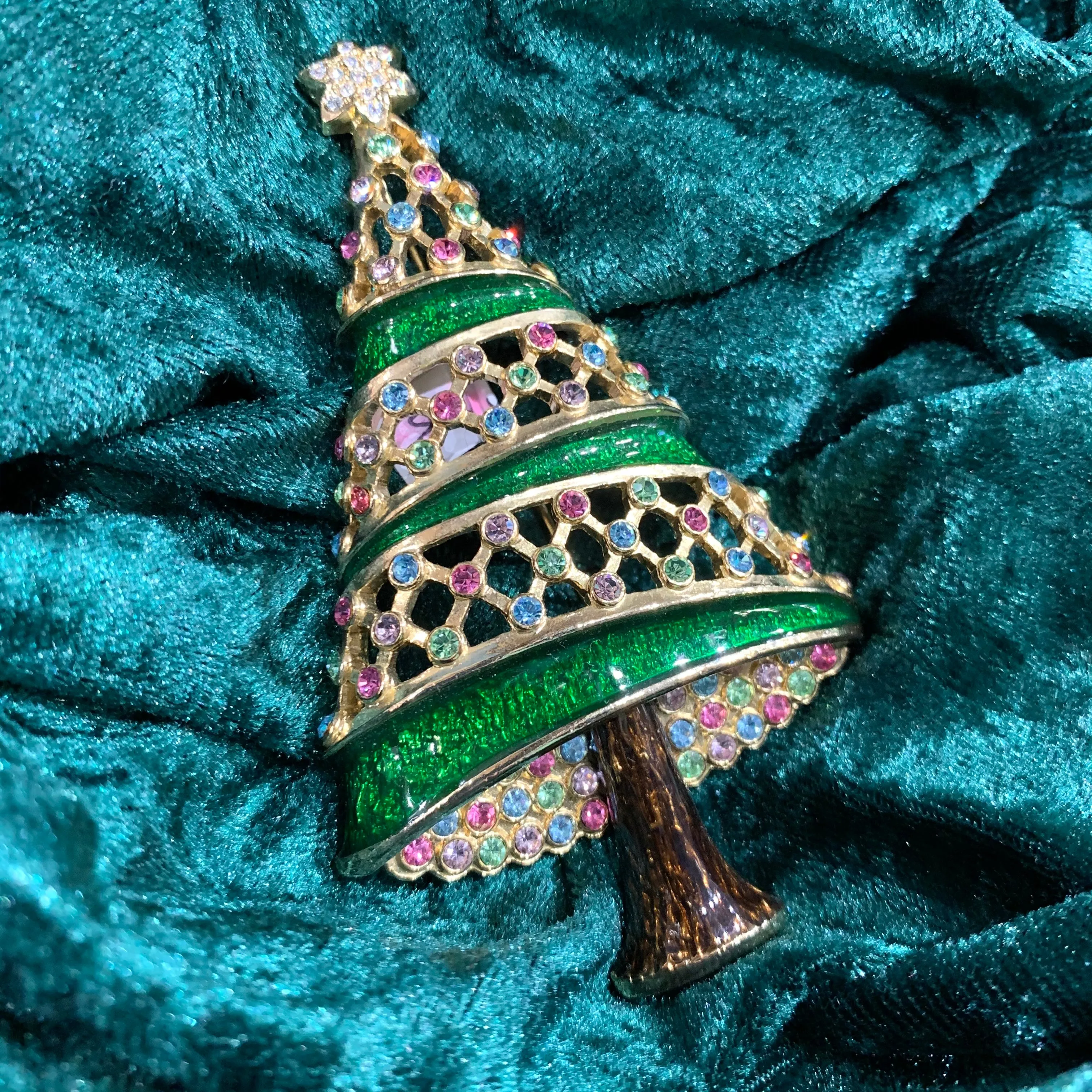 Christmas Tree Brooch by Cristobal London