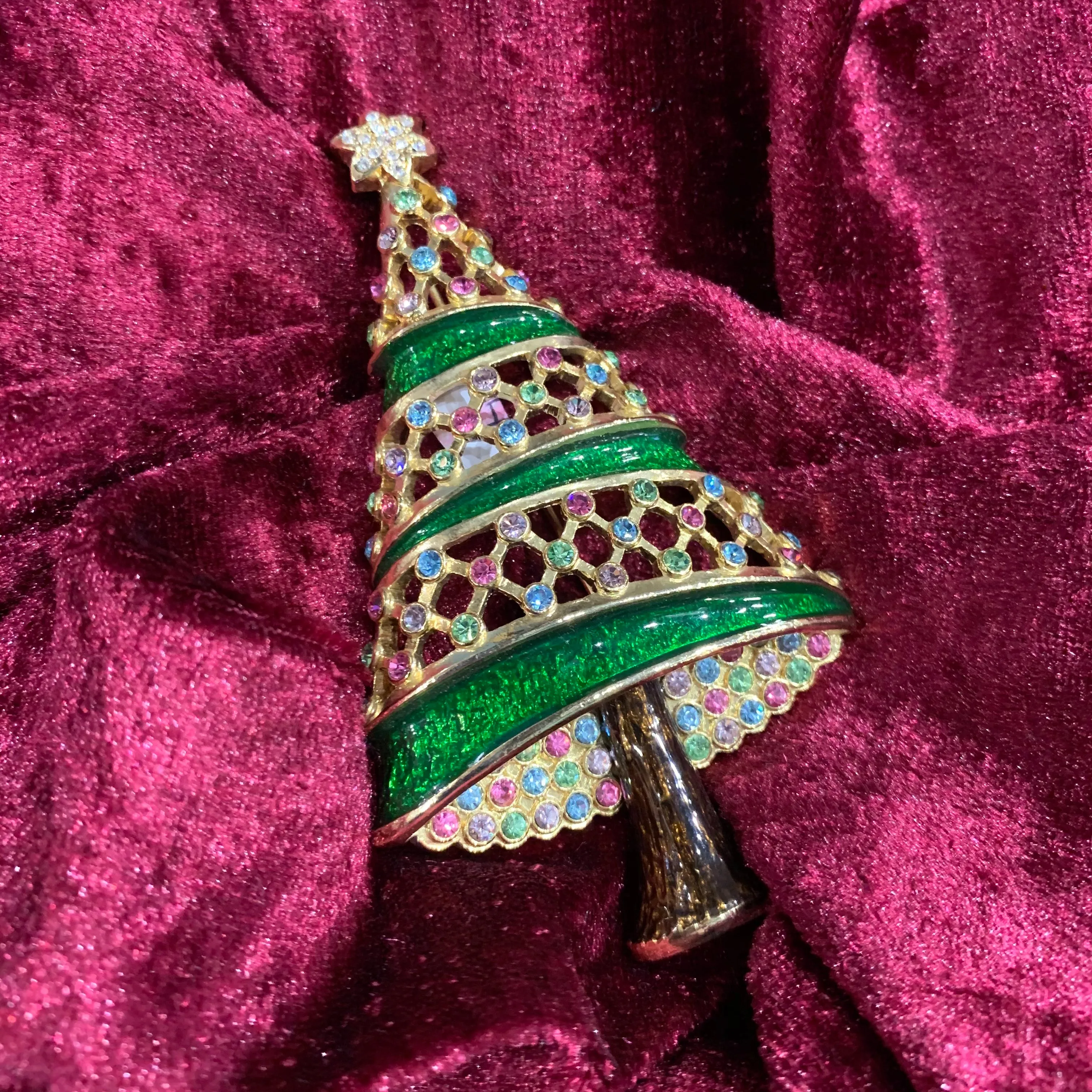 Christmas Tree Brooch by Cristobal London