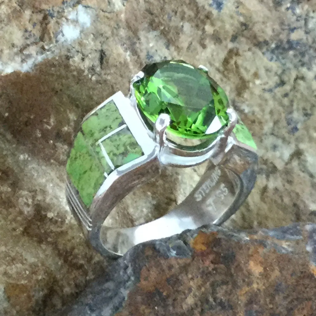 David Rosales Gaspiete Inlaid Sterling Silver Ring w/ Peridot