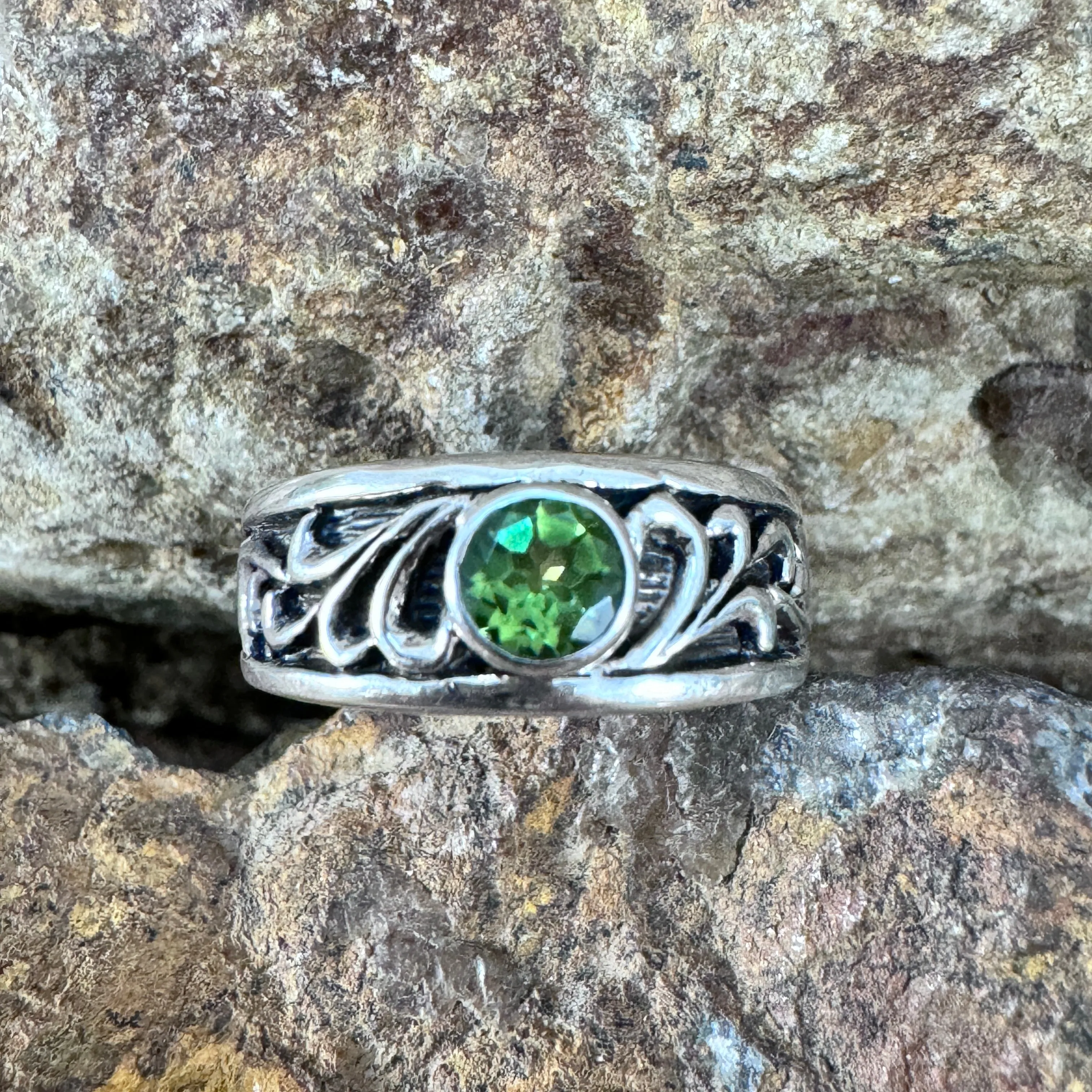 David Rosales Sterling Silver Country Scroll Ring w/ Peridot