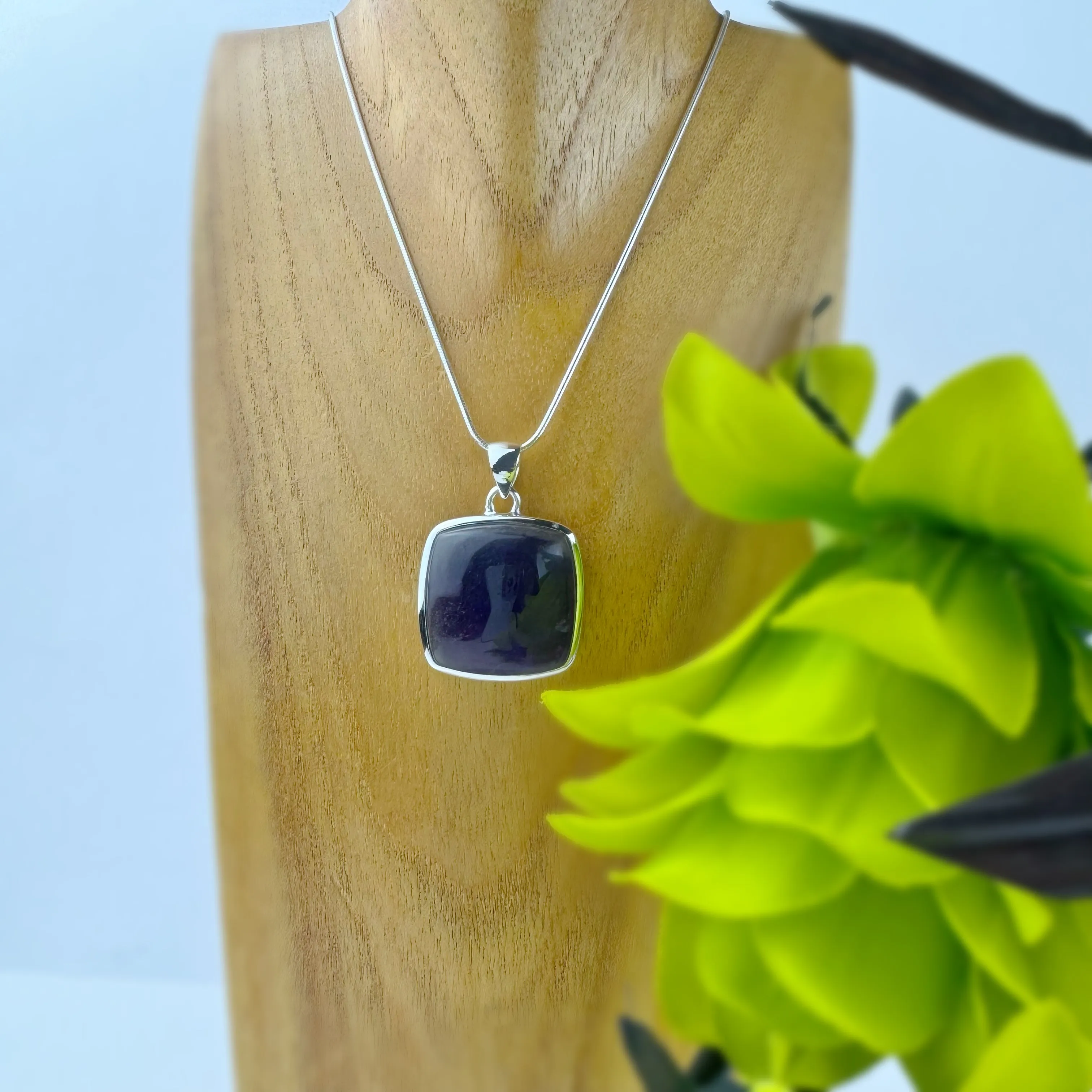 Deep Purple Pendant - VP323