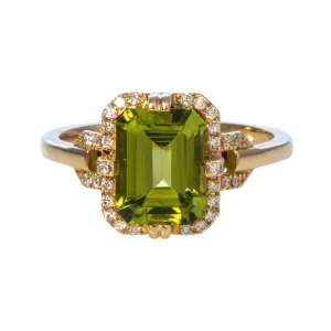 Goshwara Emerald-Cut Peridot & Diamond 18K Gold Ring