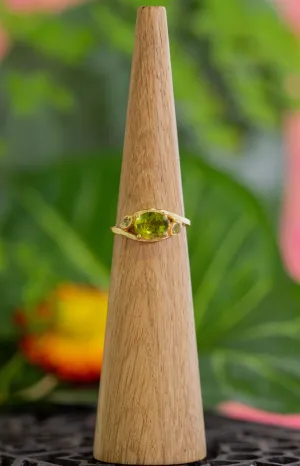 Klara Peridot Ring