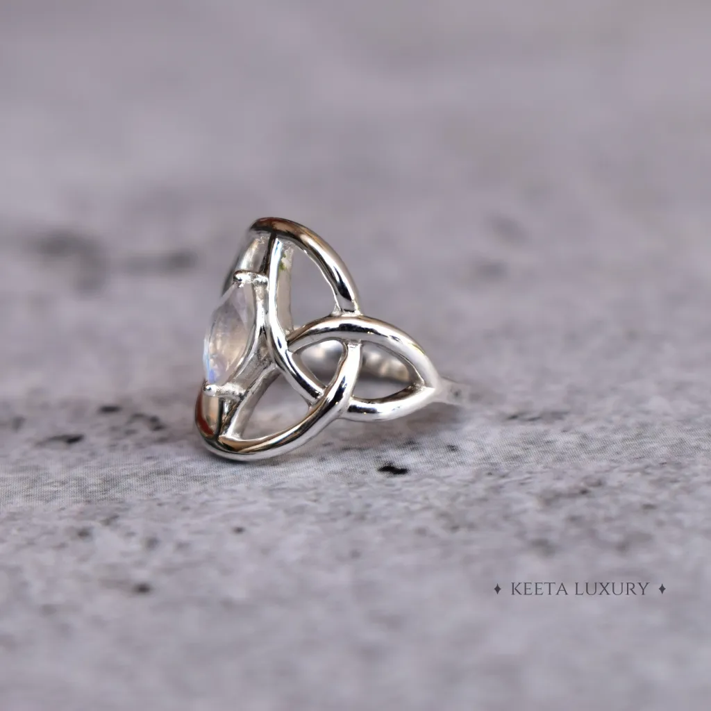 Trinity Knot - Moonstone Ring